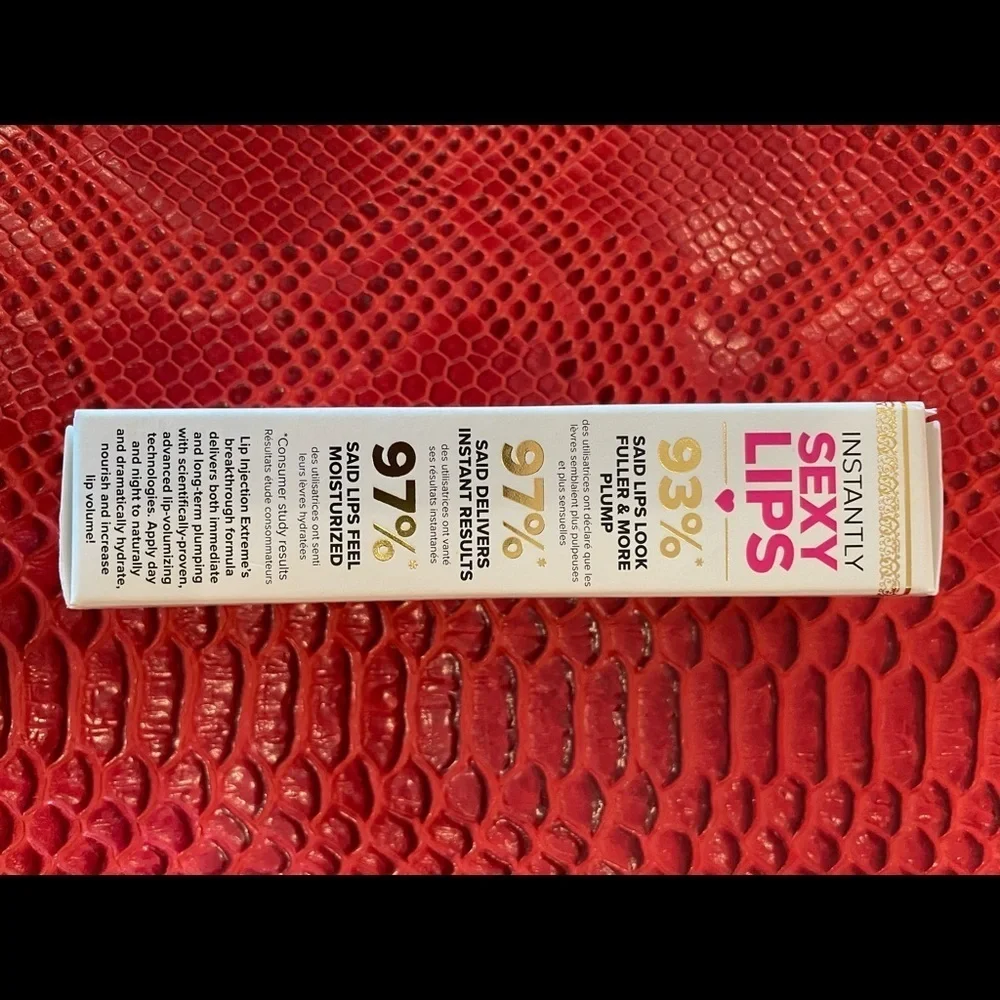 💋 Too Faced “Lip Injection Extreme” lip plumper 💋